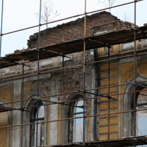 Миллиарды не реконструкцию: что происходит с историческими памятниками